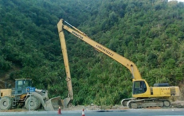 長臂挖掘機(jī)廠家、長臂挖掘機(jī)廠家定制、長臂挖掘機(jī)廠家改裝